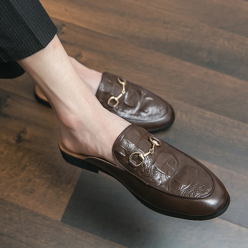 Men Summer Crocodile Pattern Half Slippers with Horseneck Buckle Breathable Baotou No Back Heel One Step Stepping Slippers