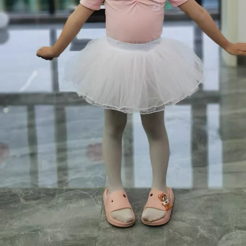 Модная и милая шифоновая юбка с широкими полями, детский танец, балетная юбка для девочек, пышная белая танцевальная юбка до половины тела