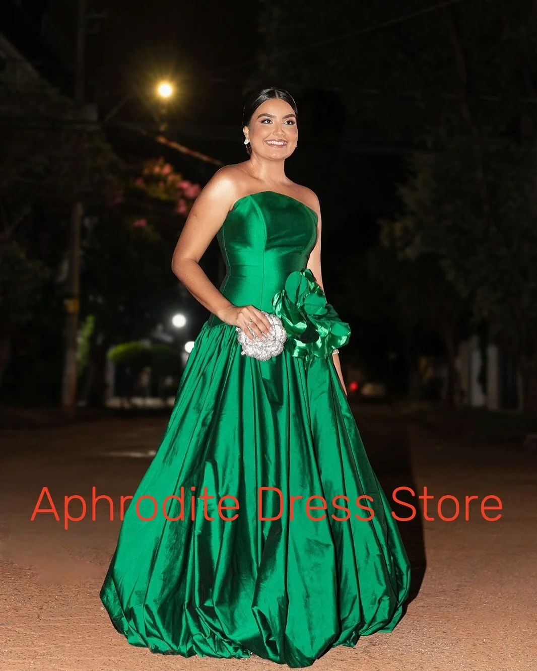 Dostosowane wykwintne satynowe kwiaty 3D suknie wieczorowe Temperament bez rękawów bez ramiączek sukienka koktajlowa rozmiar niestandardowy część