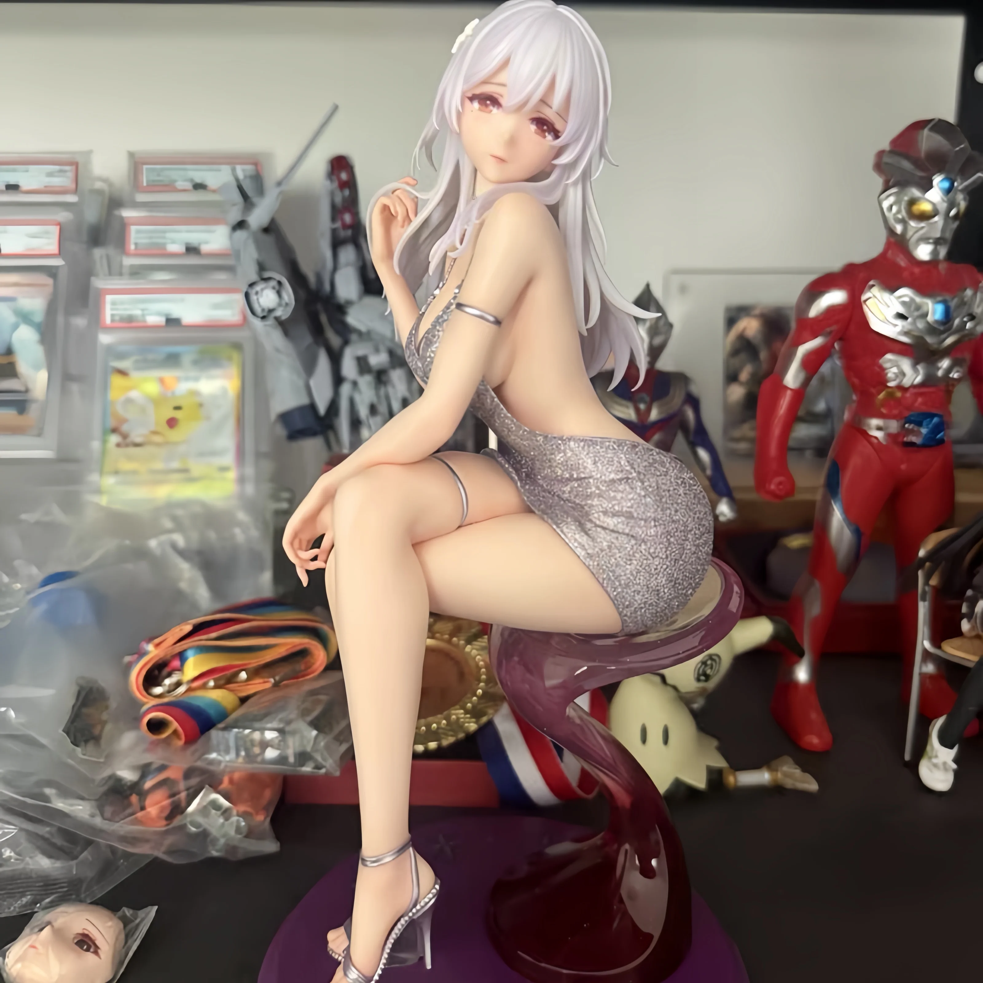 

[В наличии] Фигурка вечернего платья Bearpanda × Feinthear Serina 1/6 — элегантное коллекционное платье с молочным ароматом тела и блестящим платьем