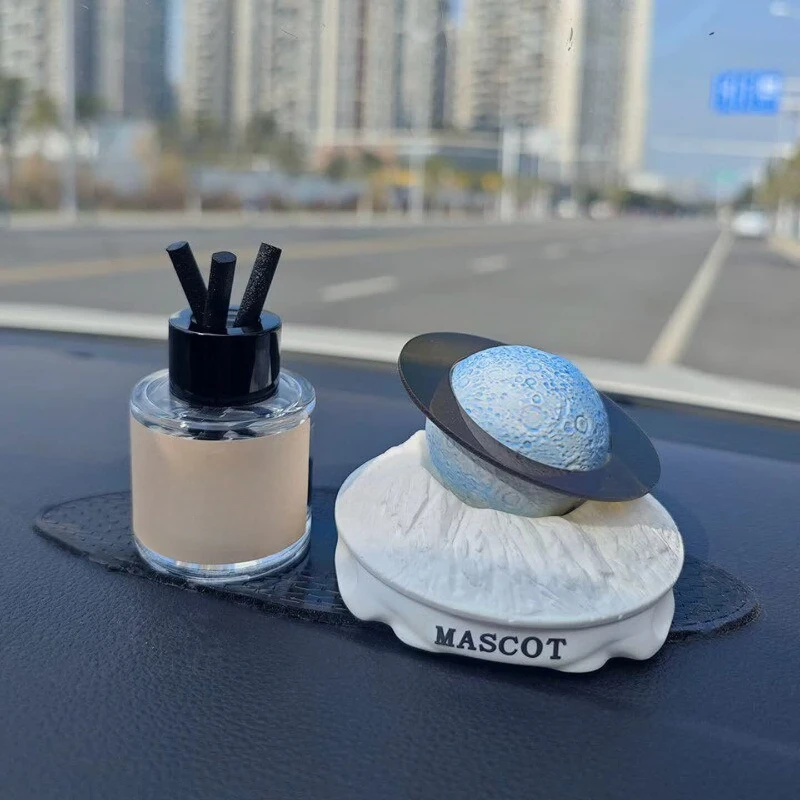 Color-changing planet car aromatherapy desktop ornament car perfume decoration diffuser stone car jewelry boys gift