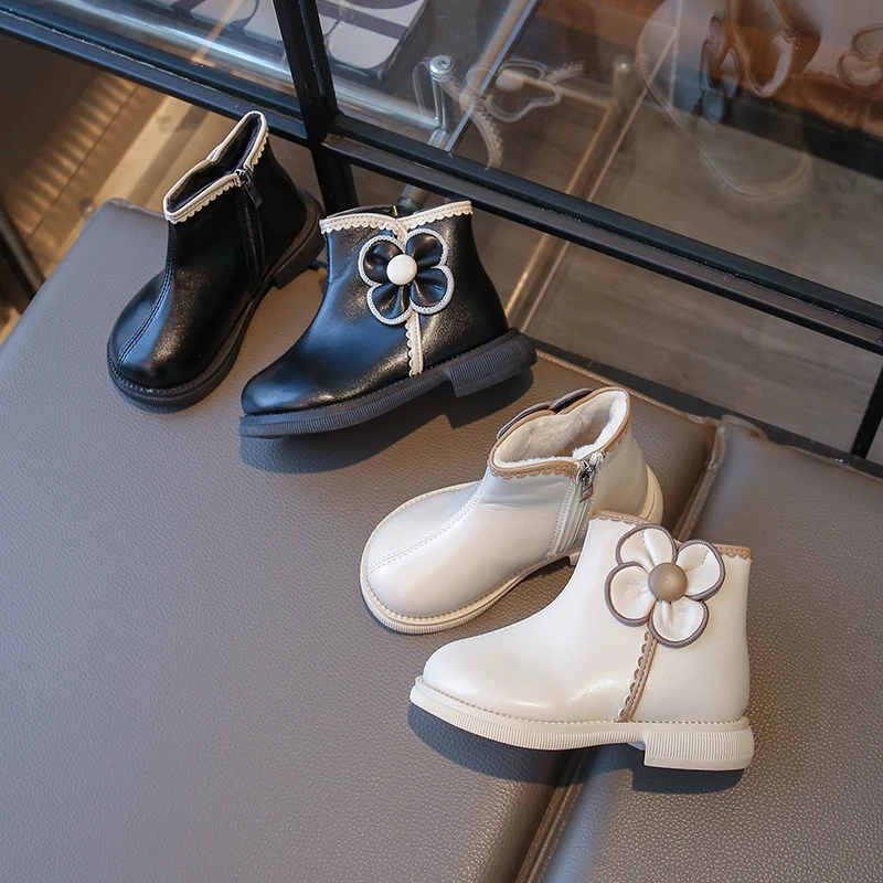 

Зимние ботильоны для девочек для принцессы, новые детские повседневные хлопковые сапоги с милым цветком, модные универсальные детские плюшевые сапоги для малышей