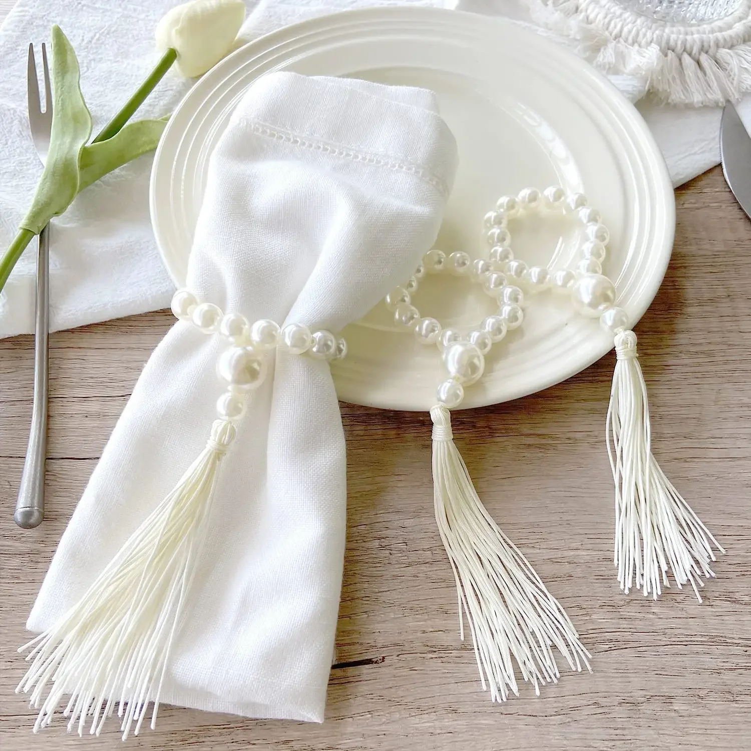 50PCS Wedding Easter Napkin Rings,Pearl Tassels Napkin Buckles,for Dinner Parties Dining Event Design Table Decoration Holder