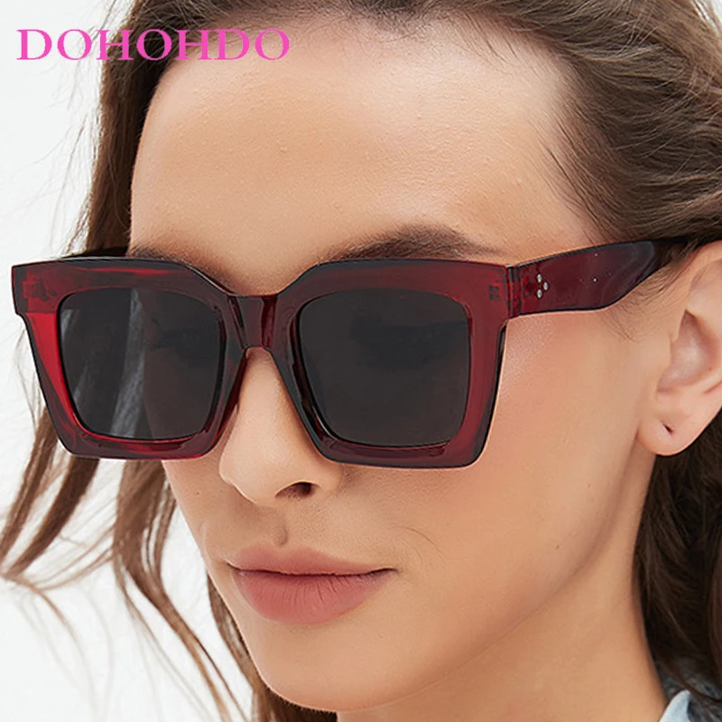 

Trendy Brand Designer Square Rivet Women Sunglasses Classic Big Frame Eyewear Men Outdoor Driving Shade Sunglasses Unisex UV400