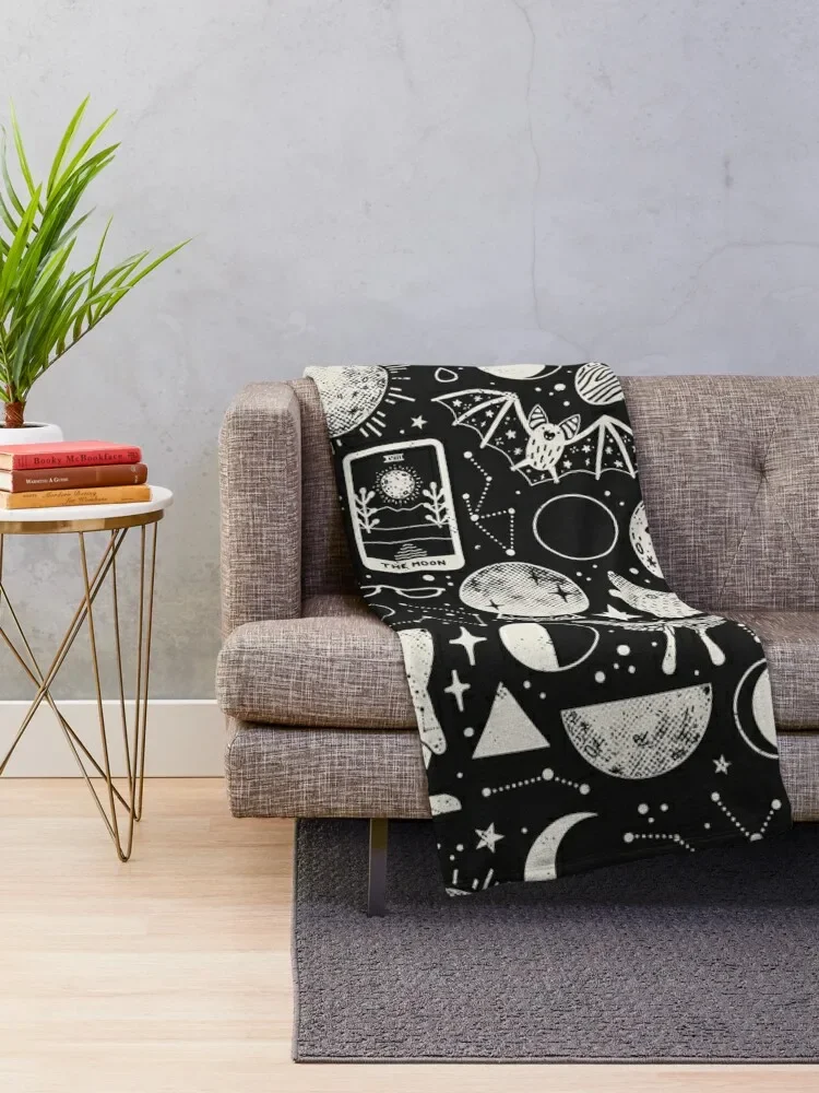 Lunar Pattern: Eclipse Throw Blanket Bed Fashionable Weighted Tourist warm winter Blankets