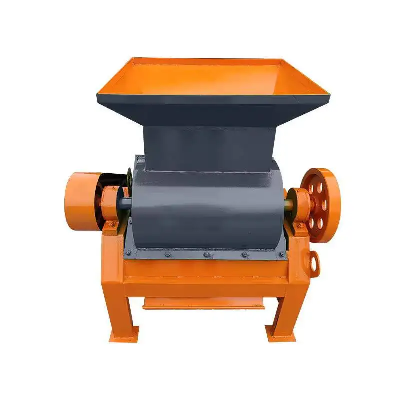 كتلة خام نشارة الخشب المواد الخام الكيميائية معدات سحق الأسطوانة الصحافة اليوريا الأسمدة العضوية الحبيبية كسارة الخشب #5