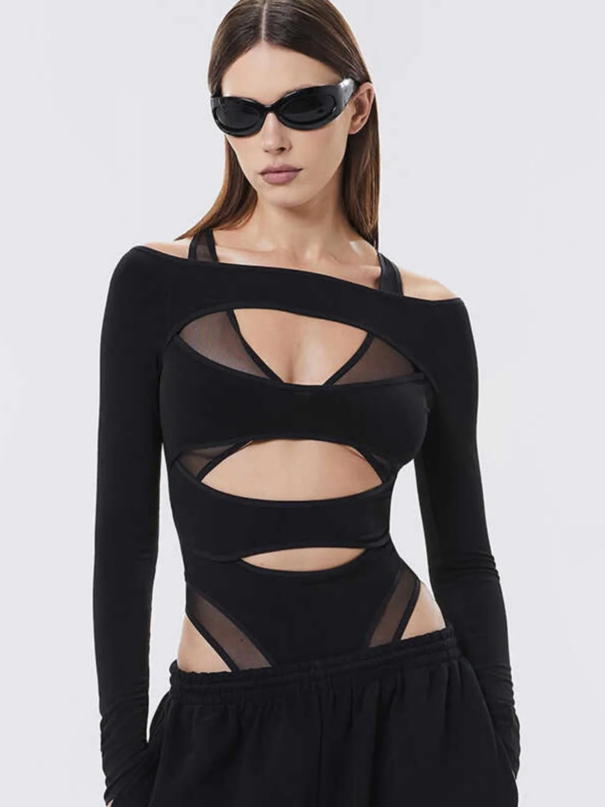 

Faionable Long Sve Hollow out Slim Fit a Боди однотонного цвета для женщин Streets Sle Low Waiver Form Fit Designed