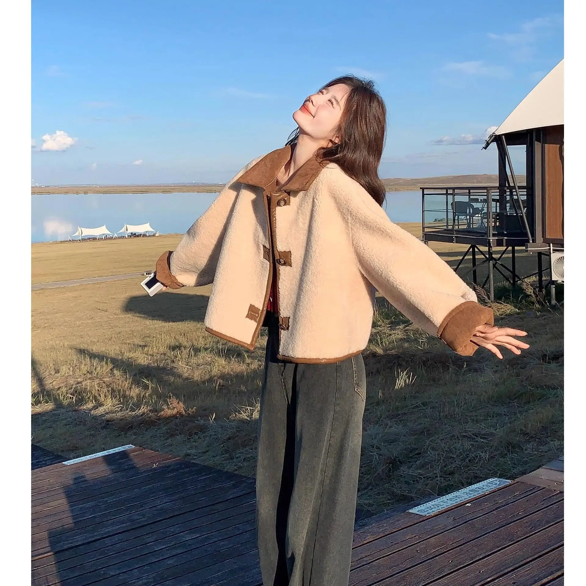 

Double-sided Fur Integrated Lamb Wool Coat Women's Autumn 2025 New Early Winter Thickened Short Suede Top