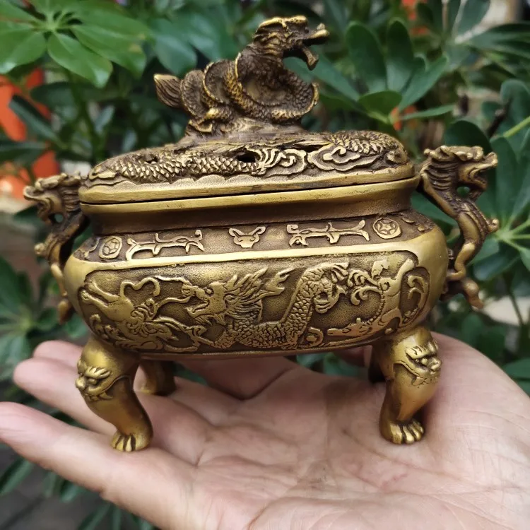 

Antique bronzes collection Brass dragon pattern aromatherapy furnace Sandalwood furnace tripod patina moistening home tea ceremo