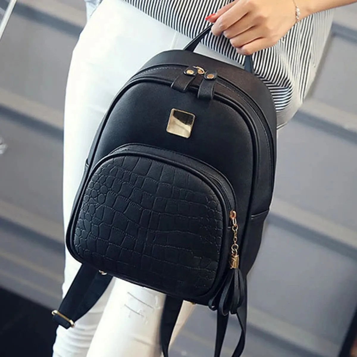 1 Pcs Women\'S Fashionable And Casual Black Lychee Pattern With Pendant Pu Material Women\'S Backpack, Suitable For Daily Use