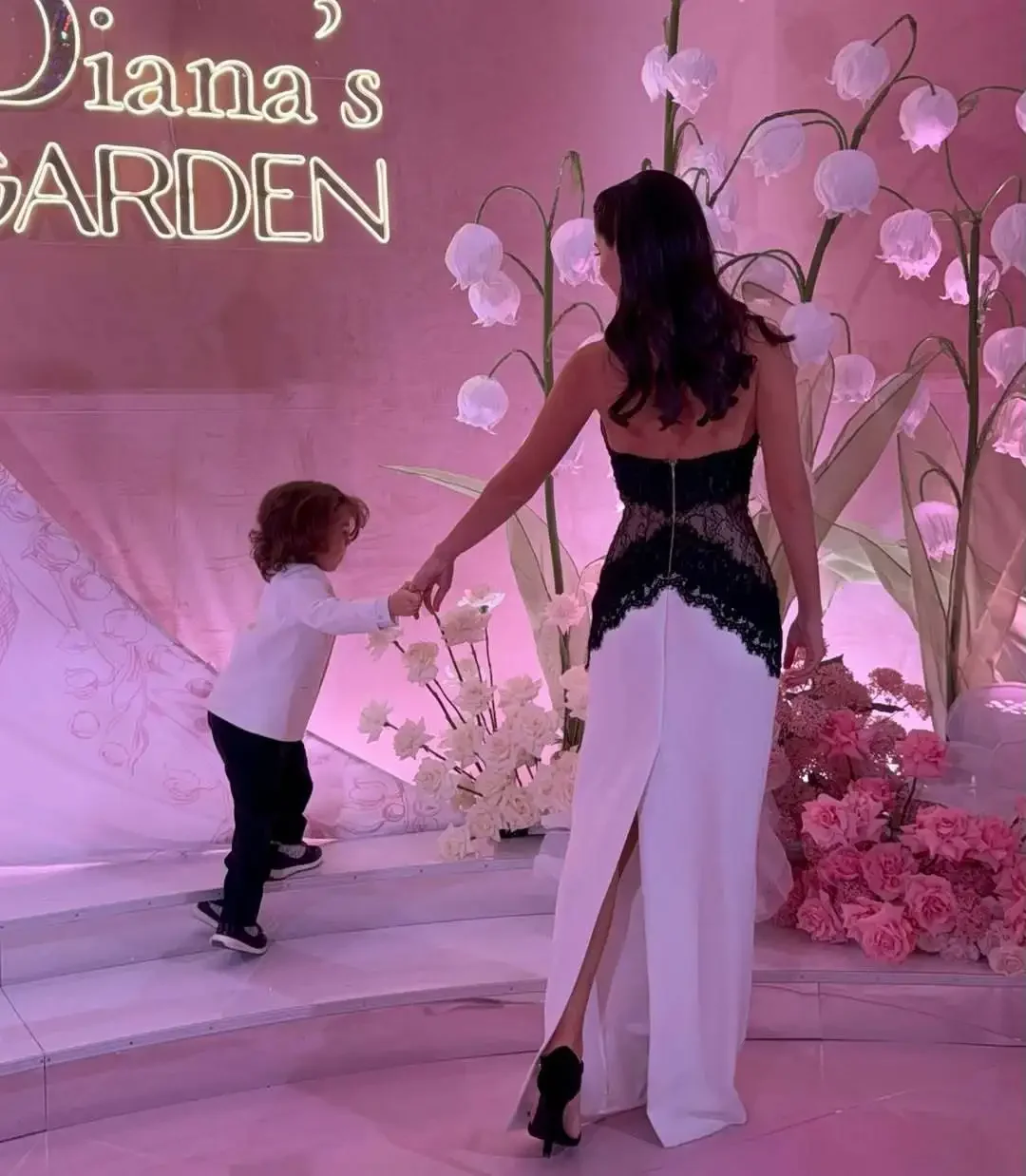 Sexy Spitze Patchwork Kontrast Maxi Kleid Frauen Chic Halfter Ärmellose Off Schulter Durchsichtig Robe Sommer Dame Dinner-Party Tragen