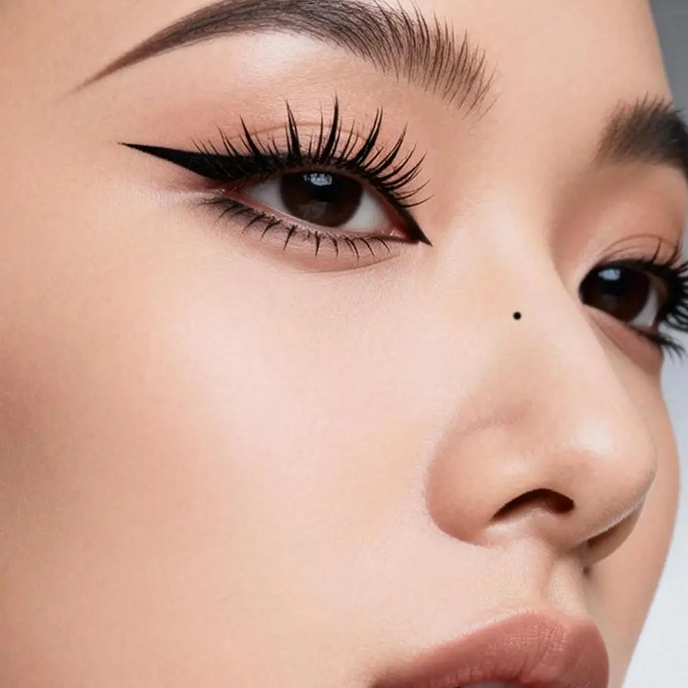 3-in-1 Unterwimpern-Stempel Eyeliner & Augenfleck 3s Schnelle Anwendung Natürlich Langanhaltend Rutschfest Tragbares Augen-Make-up-Set – Detail 7