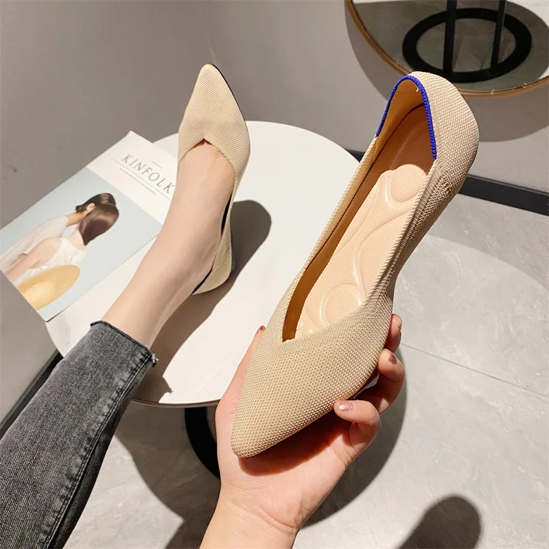 

Women's Flat Shoes 2024 New Knitted Breathable Pointed tip Head Rubber Sole Waterproof and Anti slip Shoes