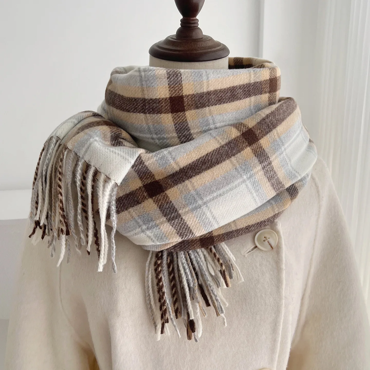 Women Soft Acrylic Plaid Scarf Long Tassel Checkered Wrap Scarf Warm Lightweight Neck Scarf Minimalist Fashion Accessory