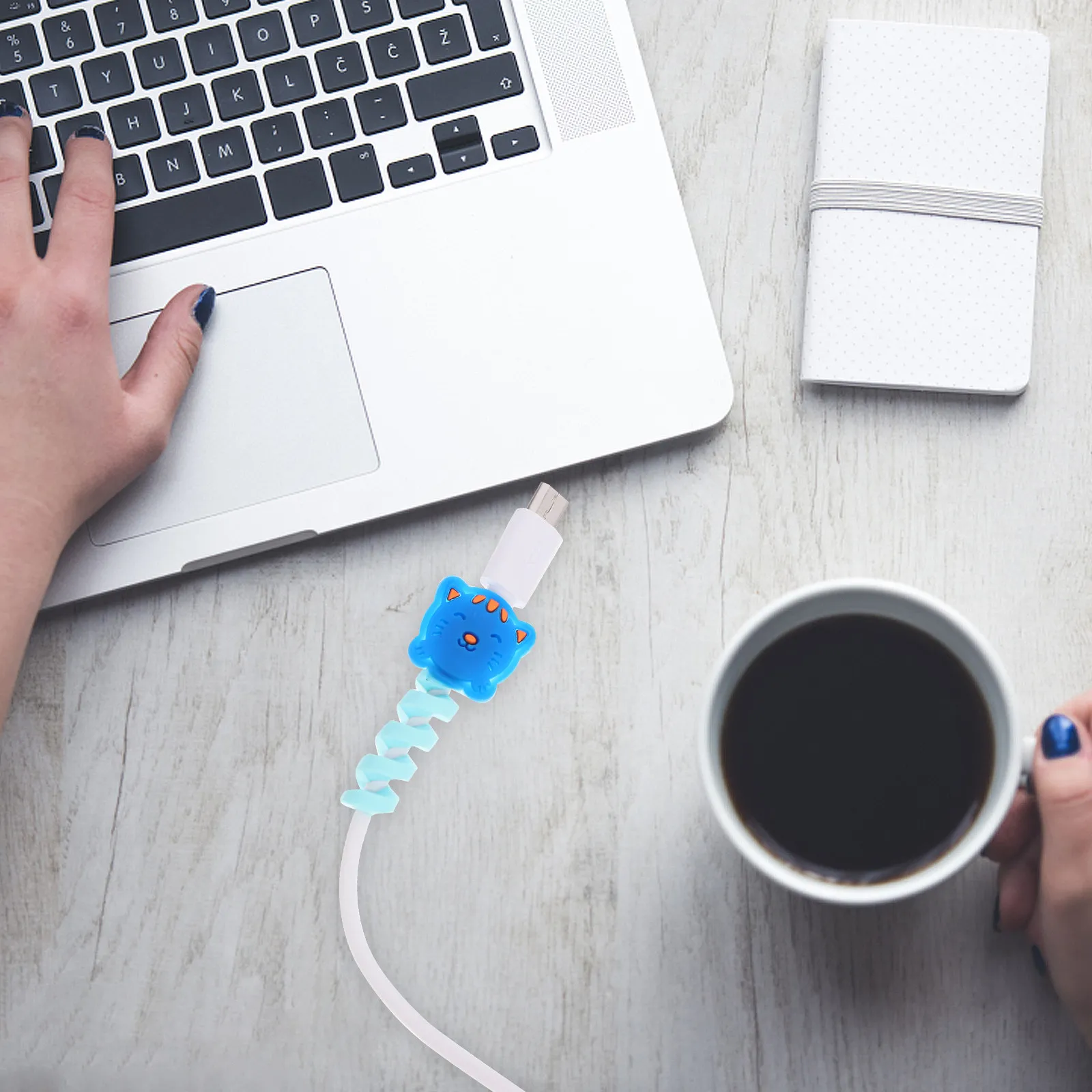 50Pcs Cute Animal Cable Protector Cord Holder for Phone Charger Earphone USB Data Cables Charger Protector Lifespan Extender
