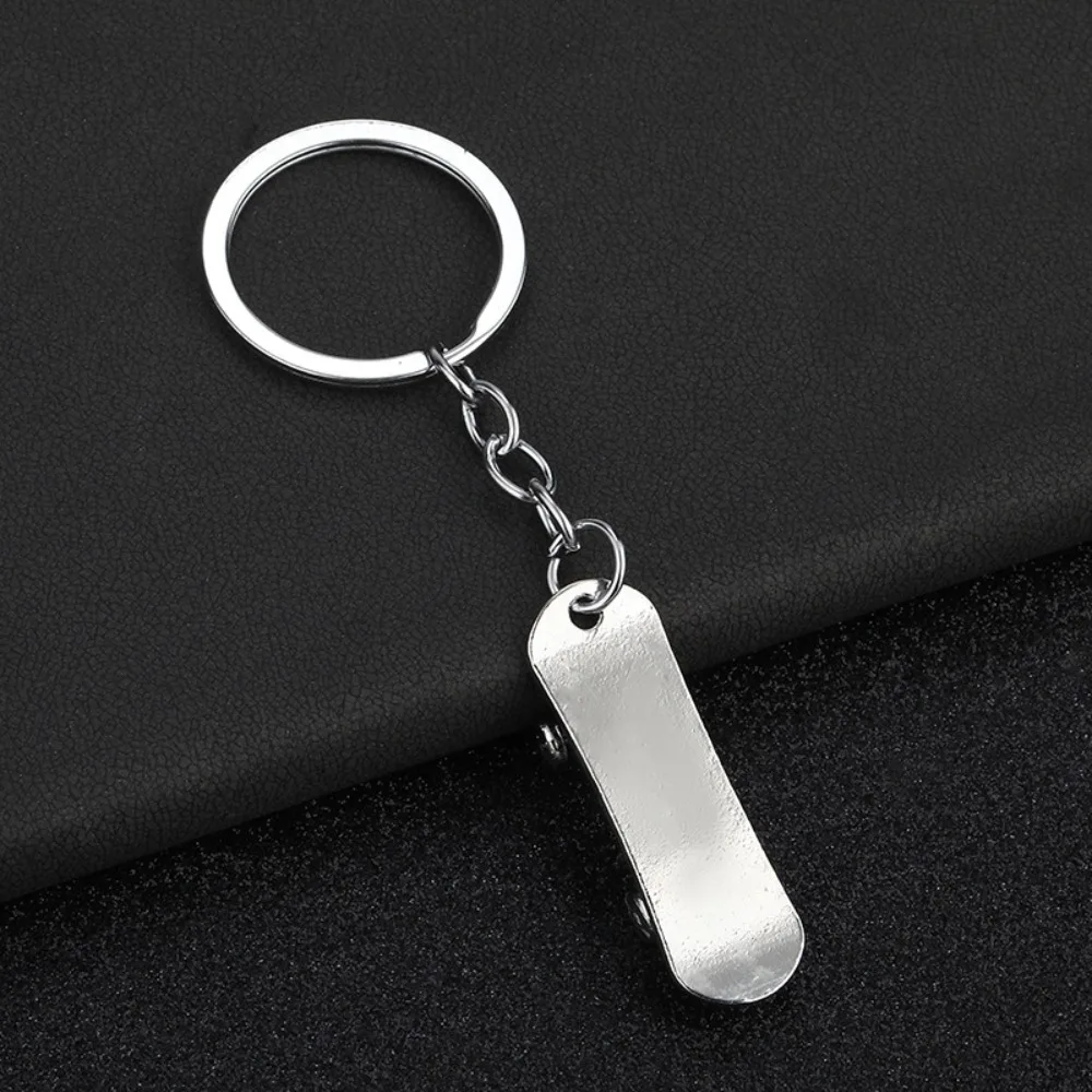 Kreativer Metall-Fingerskateboard-Schlüsselanhänger für Skate-Enthusiasten, Mini-Anhänger, Schlüsselring, Liebhaber-Geschenk für Tasche und Auto – Detail 5