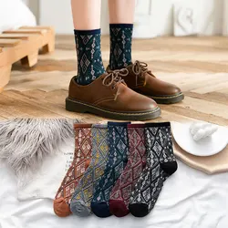 Moda elegante Harajuku Retro Jacquard donna calzini Vintage novità cotone etnico Casual traspirante ragazze Sox autunno inverno