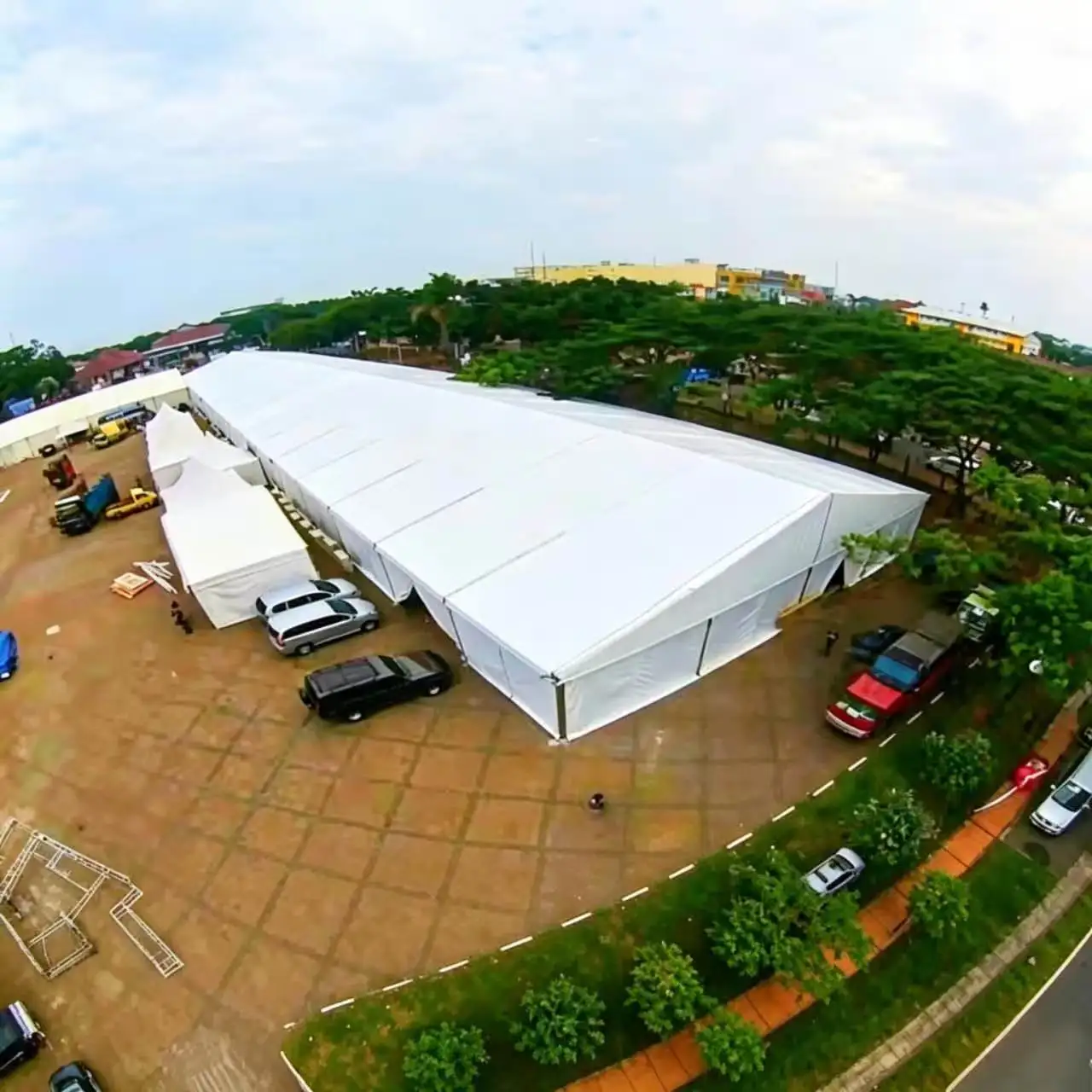 1000 People Aluminum Frame Outdoor Large Party Tent Luxury Wedding Tent Competitive Price