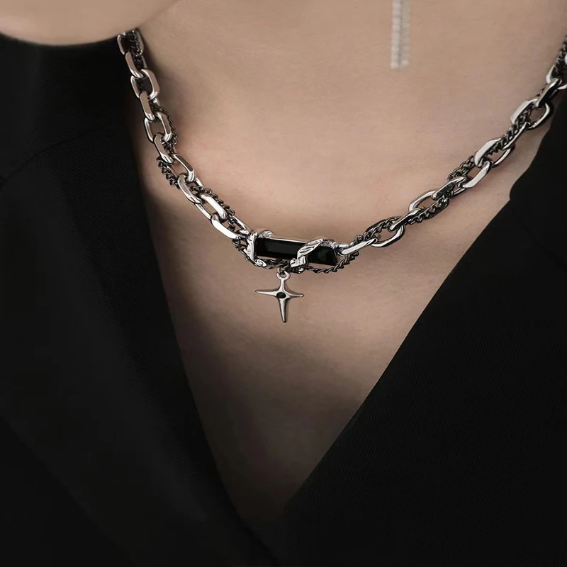 Black Gem Necklace Unisex Minority Design Multi-layer Winding High-level Sense Clavicle Chain Sweet Cool Necklace Jewelry