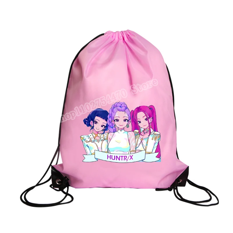 KPop Demon Hunters Drawstring Drawstring กระเป๋าเป้สะพายหลังการ์ตูนพิมพ์กันน้ำโพลีเอสเตอร์กระเป๋าแบบพกพาคาวาอิกระเป๋าถือของขวัญ