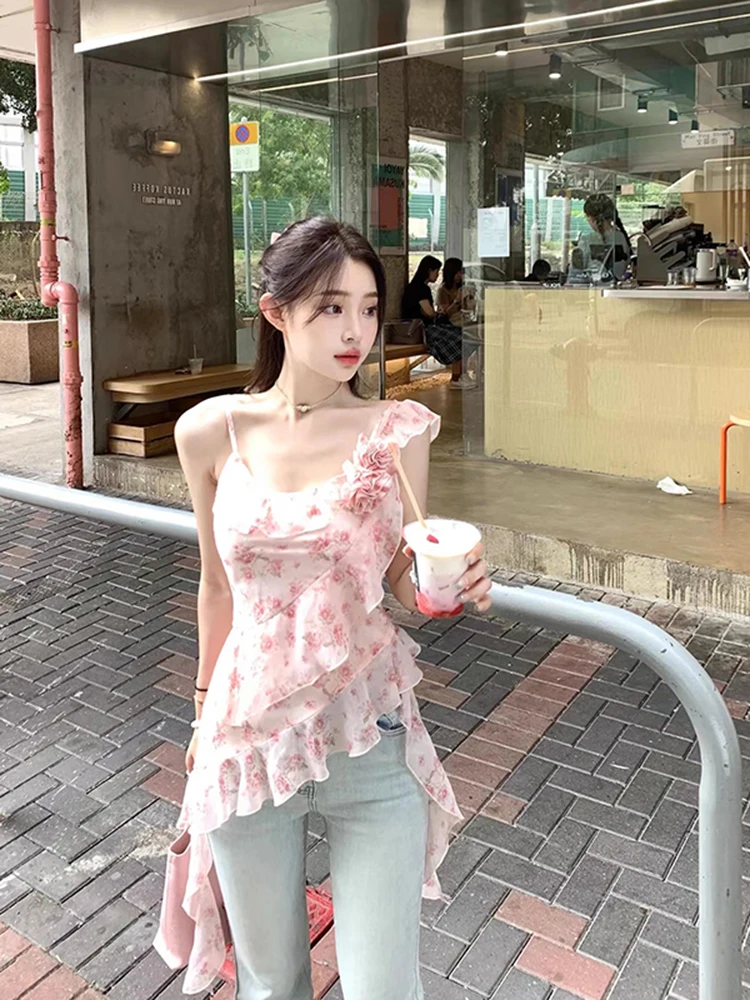 

Elegant Floral Print Halter Neck Top Women's Summer Spring Lightweight Breathable Pure Desire Fashion Irregular Lace Trim Spi...