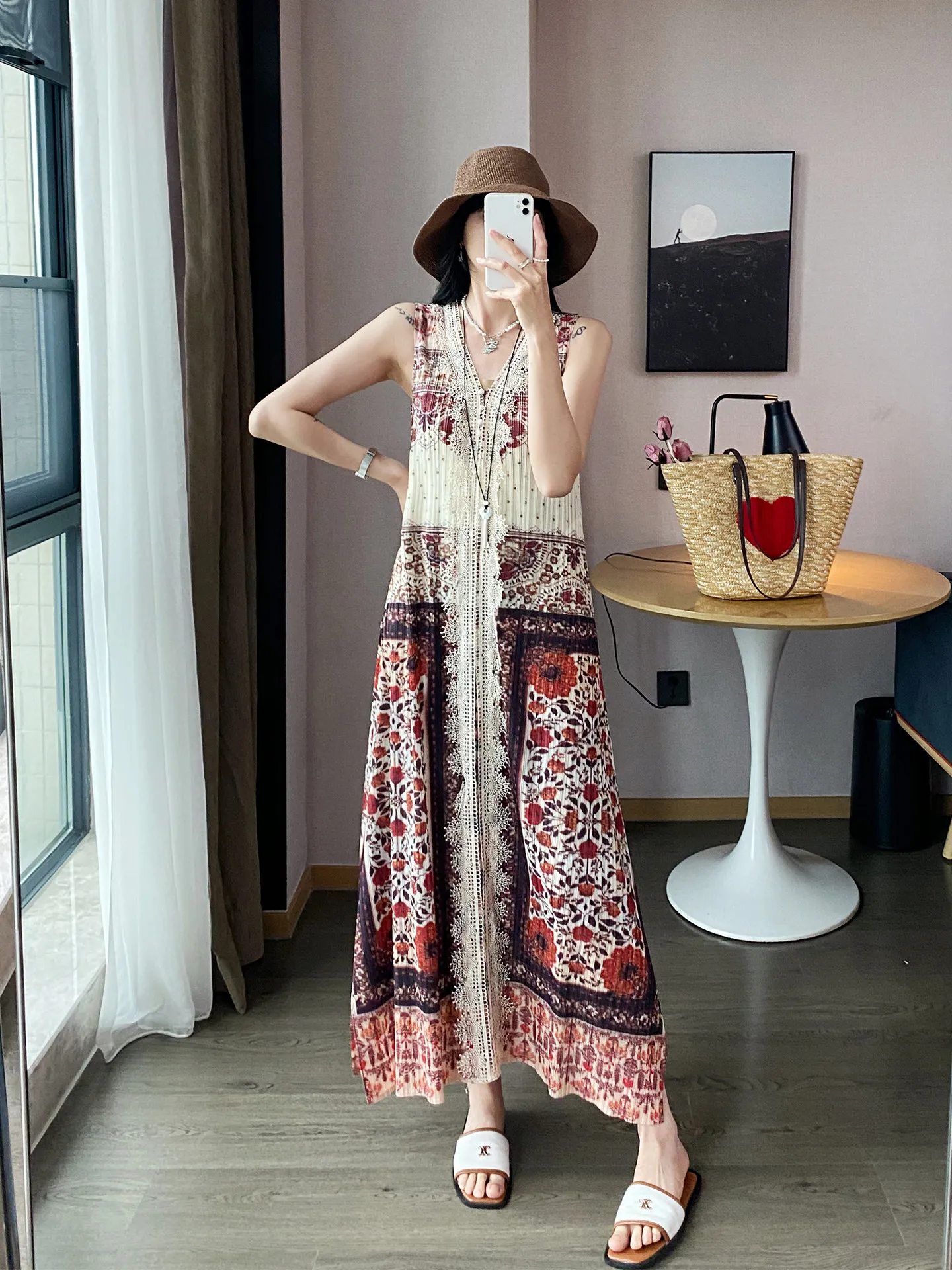 Retro Vacation Style Sleeveless V-neck Printed Dress Women Bohemian Slim Fit Slimming Pleated Casual Female Long Skirt