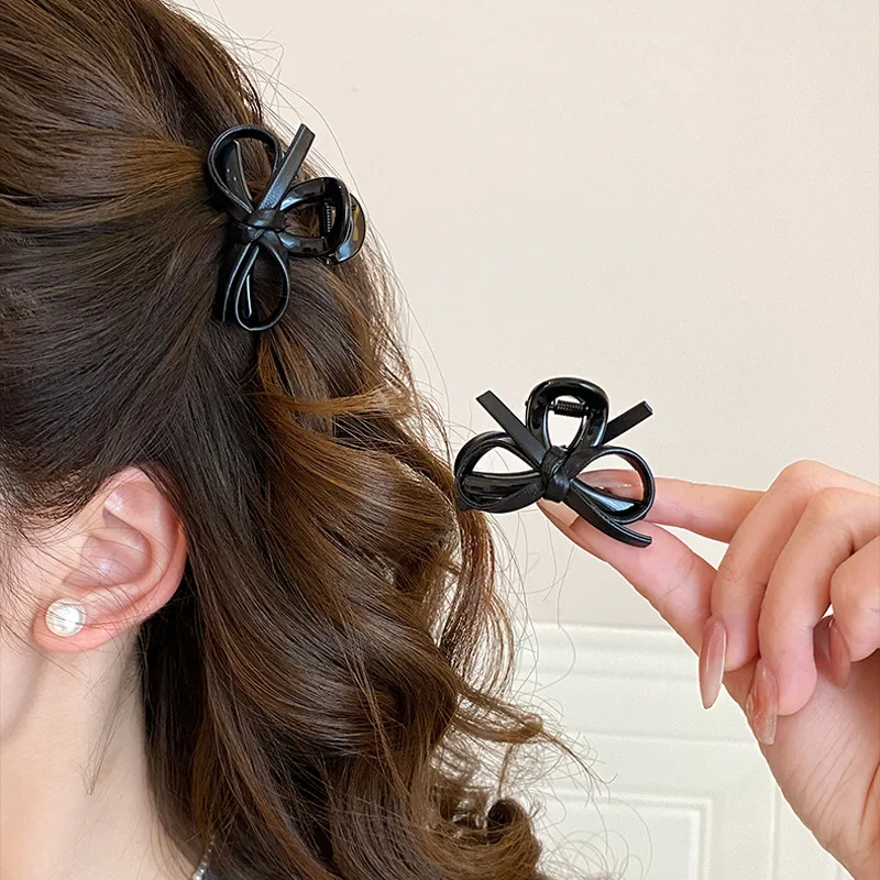 

Korean Women Leather Bow Hair Claws Mini Ponytail Hair Clips Girls Hair Barrettes Vintage Hair Accessories Cute Hairpins