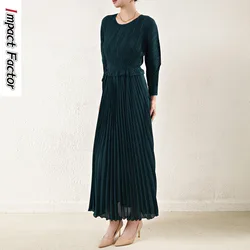 The New Pleated Dress Features A Three House Design, with A Slim Waist and A Refined and Elegant A-line Long Dress for Women