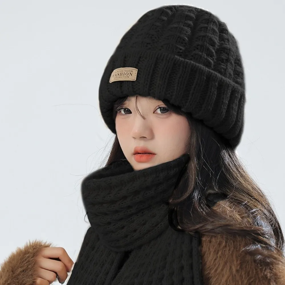 

2Pcs Fashion Windproof Knitted Hat Scarf Thicken Korean Style Neck Guard Hat Set Soft Simple Warm Scarf Couple