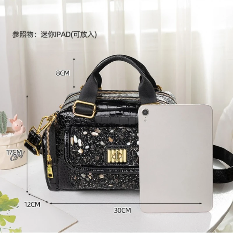 Sophisticated Shoulder Bag for Women PU Leather Luxury Everyday Glossy Crocodile Embossed Patent Leather Crossbody