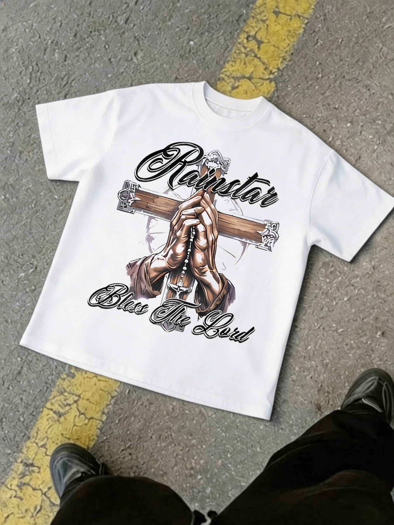 Men's Praying Hands Cross Print Short-Sleeve T-Shirt, American Retro Casual Loose Crew Neck Top vintage t shirt