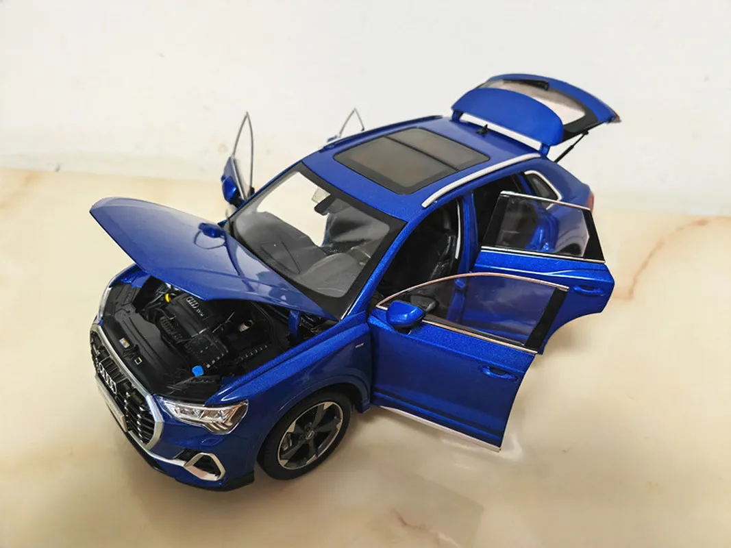 2019 1:18 gesimuleerde legering model auto Originele gloednieuwe Audi Q3 auto model FAW Audi QUDI Ornament Display auto Collectie Souvenir