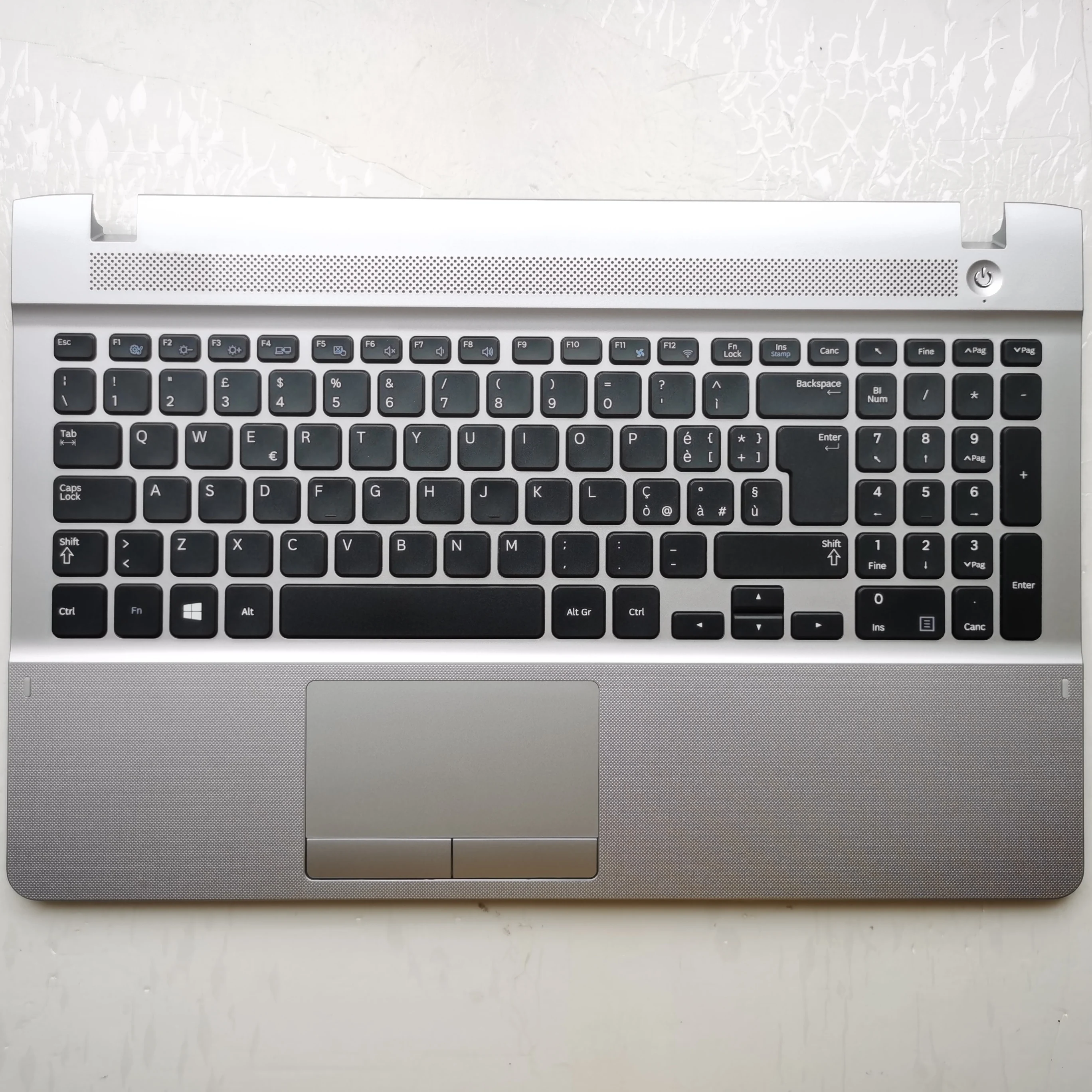 Italy  layout New laptop palmrest with keyboard for samsung 270E5J 270E5G 270E5U 270E5R 270E5K
