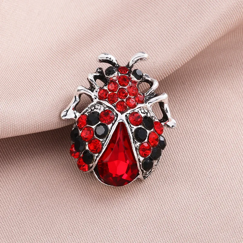 Fashion Handmade Rhinestone Ladybug Brooches For Women Fashion Animal Insect Beatles Brooch Pins Casual Jewelry High-Quality