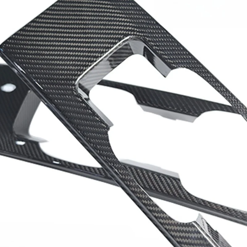 

For Land Rover Defender Real Dry Carbon Fiber 2020-2024 Exterior Rear Tail Light Decorative Frame Trim Modification Accessories