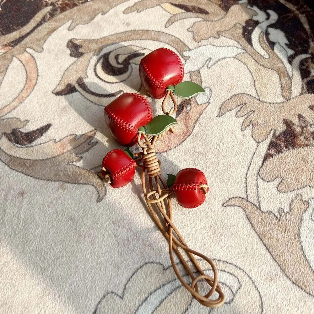 العصرية شماعات الفاكهة قلادة الكمثرى الفراولة الجلود المفاتيح الخوخ حقيبة كرتونية قلادة اكسسوارات السيارات