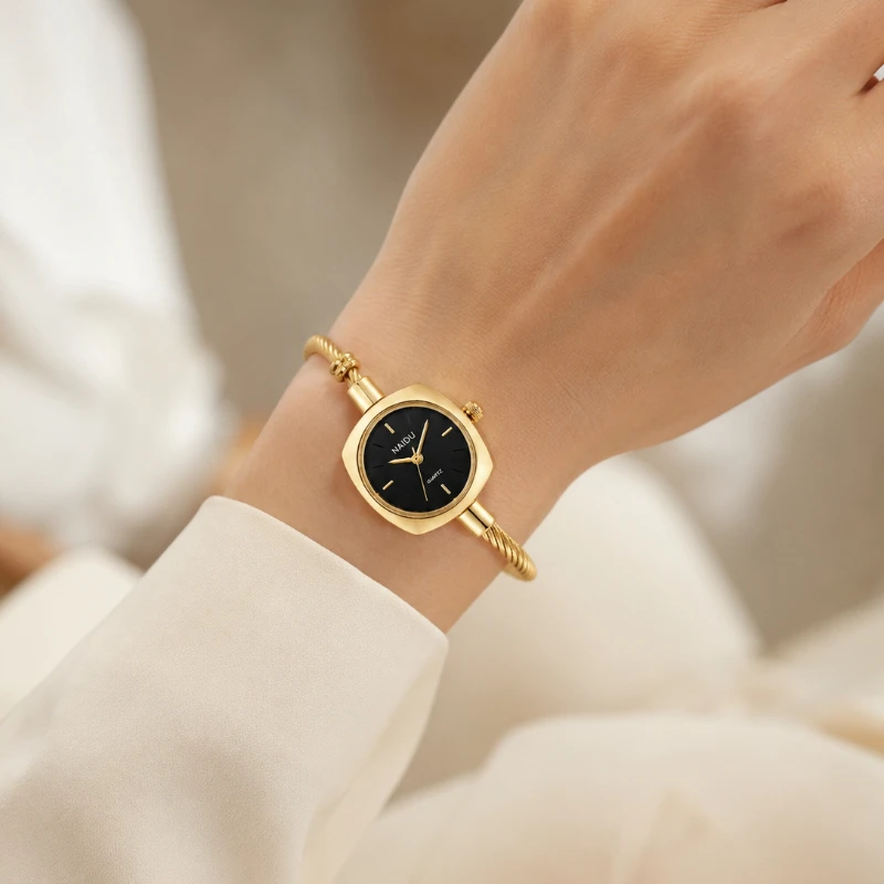New Vintage Luxury Gold-Tone Women's Watch Fashion Bracelet-Style Quartz Ladies Watches Elegant Woman Clock Gift Montre Femme