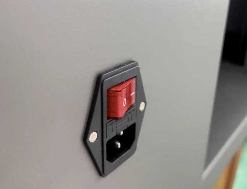 Reizjet مصنع البيع مباشرة Xp600 سطح المكتب جراب هاتف الطابعة A2 نقل Dft ثلاثية الأبعاد ملصقات الأشعة فوق البنفسجية DTF طابعة UV