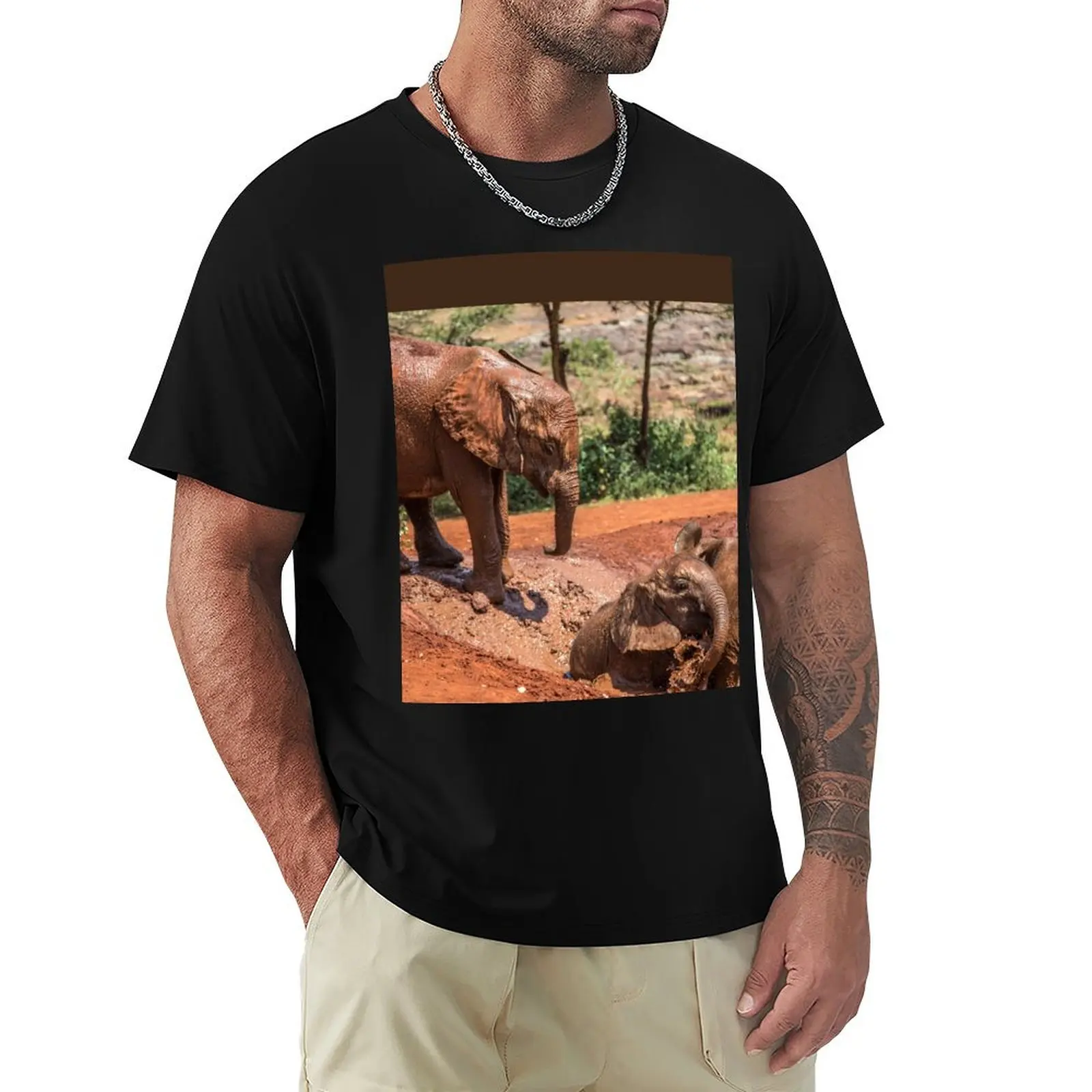 

Kenya. Baby Elephants. Mud Bath. T-Shirt Outdoor Work Short Sleeve Top