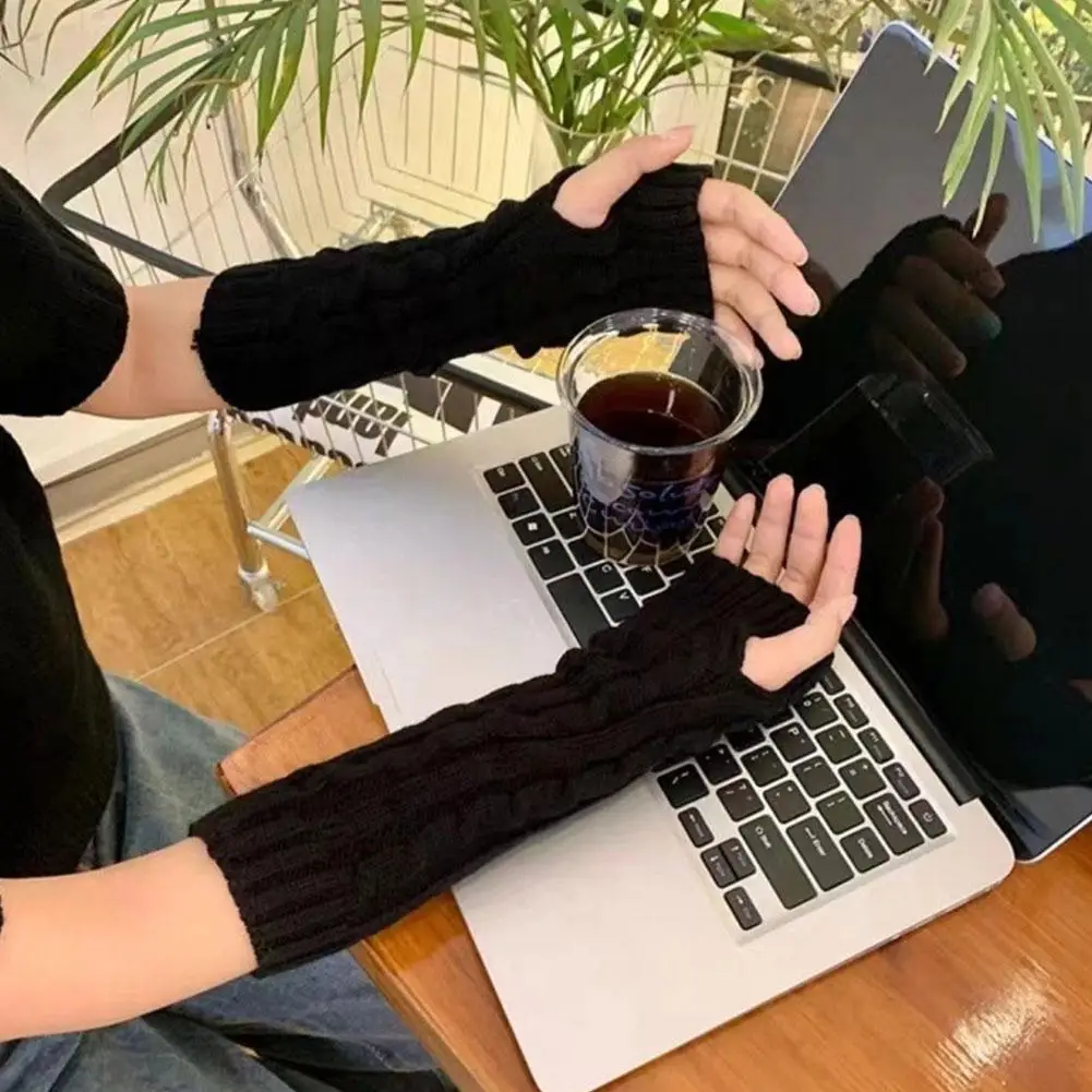 موضة الشتاء لوليتا قفازات طويلة بدون أصابع النساء الشتاء الذراع أدفأ محبوك الذراع كم عادية لينة الفتيات الشرير القوطية القفازات