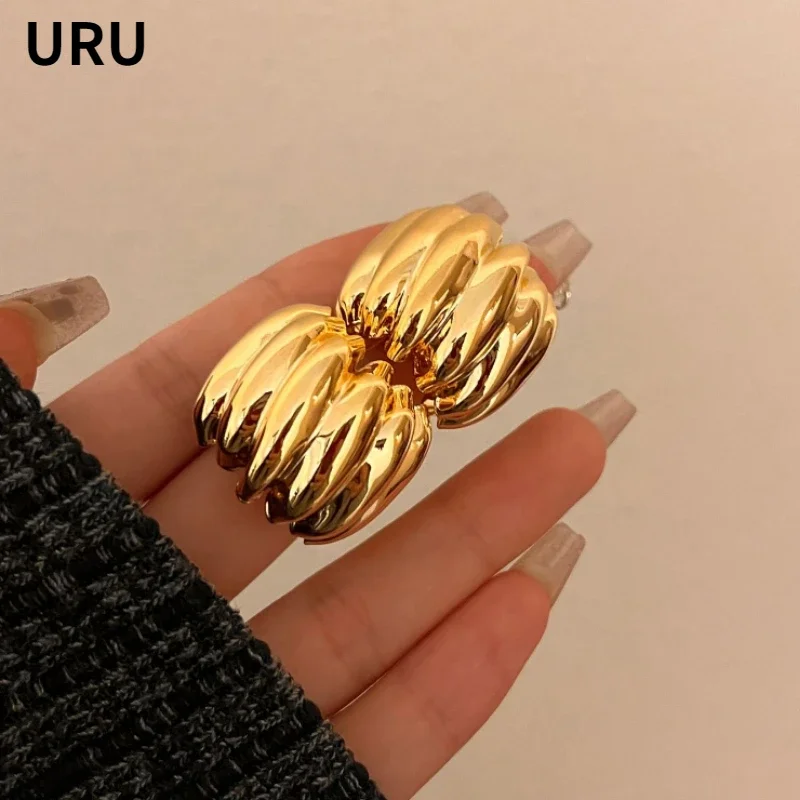 Fashion Jewelry Vintage Temperament Metal Earrings For Women Party Gifts Simply Design Ear Accessories 2024 Trend New