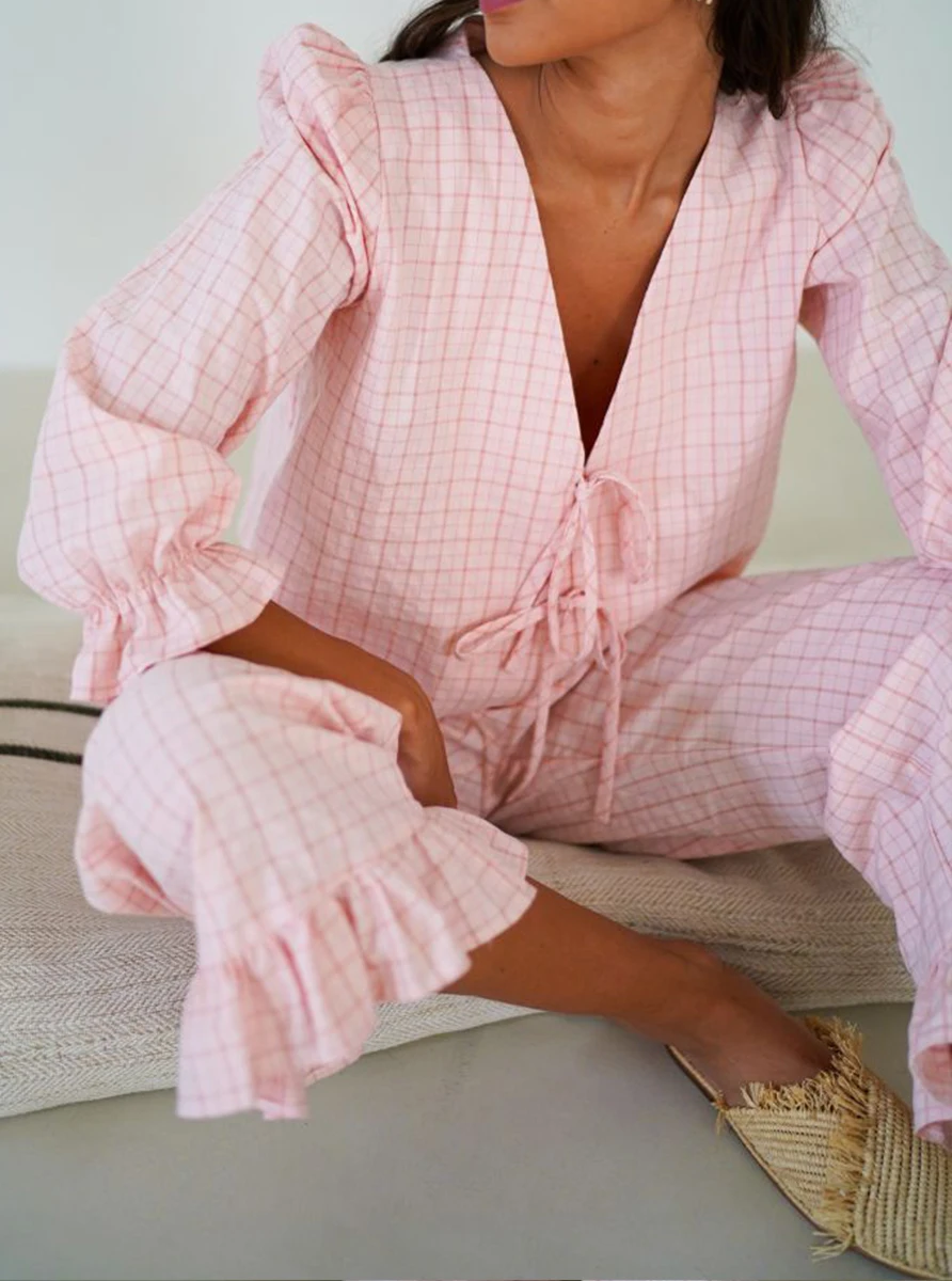 Women Pink Plaid Casual Suit Plaid Deep V-Neck 3/4 Sleeve Lace Up Front Top Elastic Waist  Straight Leg Slightly Spicy Pants