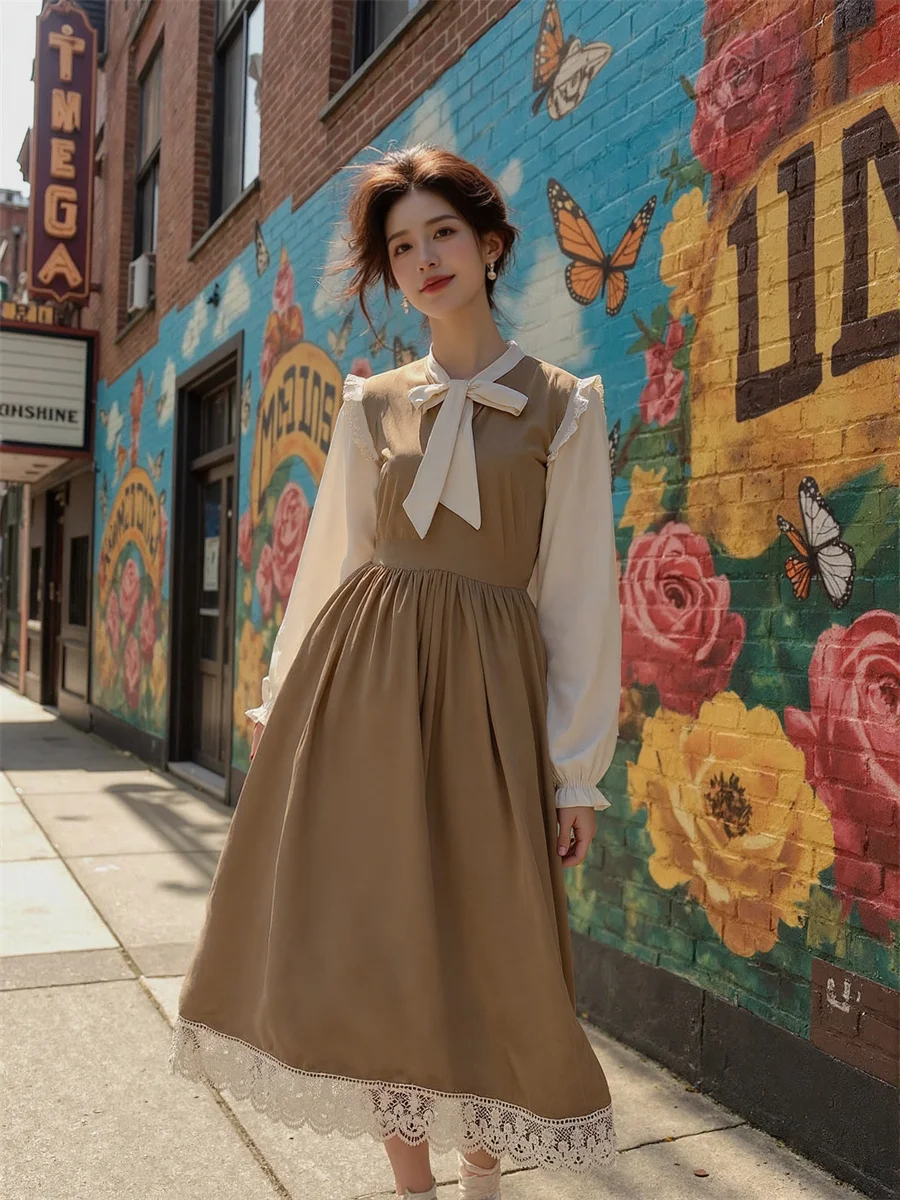 فساتين نسائية سوداء على شكل حرف a مرقعة للخريف والربيع ورقبة مطاطية عتيقة بسلسلة خصر إمبراطورية كشكش جميلة