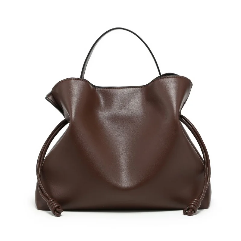 

New Fashion Cloud Bag Drawstring Single Shoulder Bag High Texture Soft Leather Bucket Bag Handbag Women Daily Use Commuter Bag