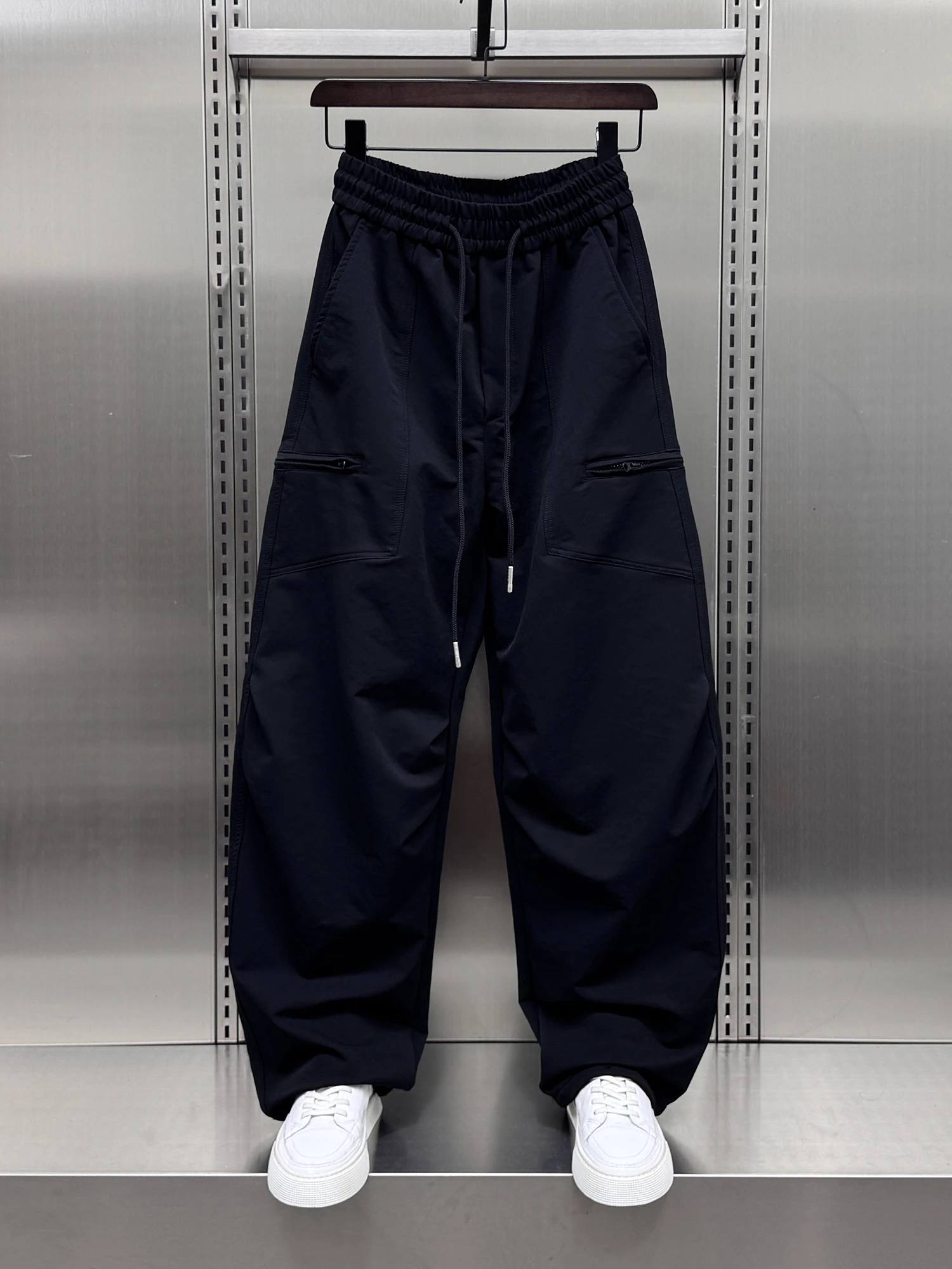 

Модные мужские свободные рабочие брюки, осенний сезон, корейские брюки со сложенным ножом, дизайн на молнии, модные повседневные брюки