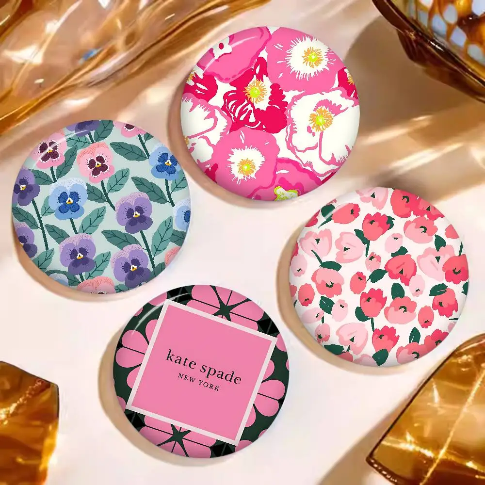 K-Kate Classic S-Spade Flower Photo Brooches Creative Round Badge Gifts Pins 32/44/58mm