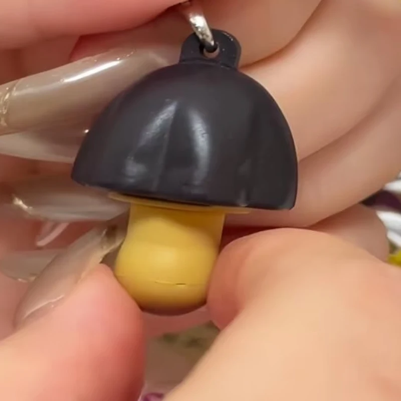 النرد الياباني الجديد، سلسلة مفاتيح راتينج على شكل فطر الشوكولاتة، قلادة حقيبة، سلسلة مفاتيح كاواي هالو كيتي الرجعية، هدية #6