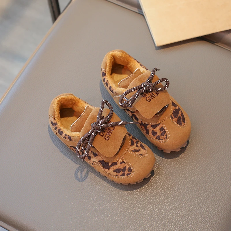 

Детская спортивная обувь, зима 2025 года, повседневная спортивная обувь в стиле ретро для мальчиков и девочек, детская нескользящая удобная повседневная обувь