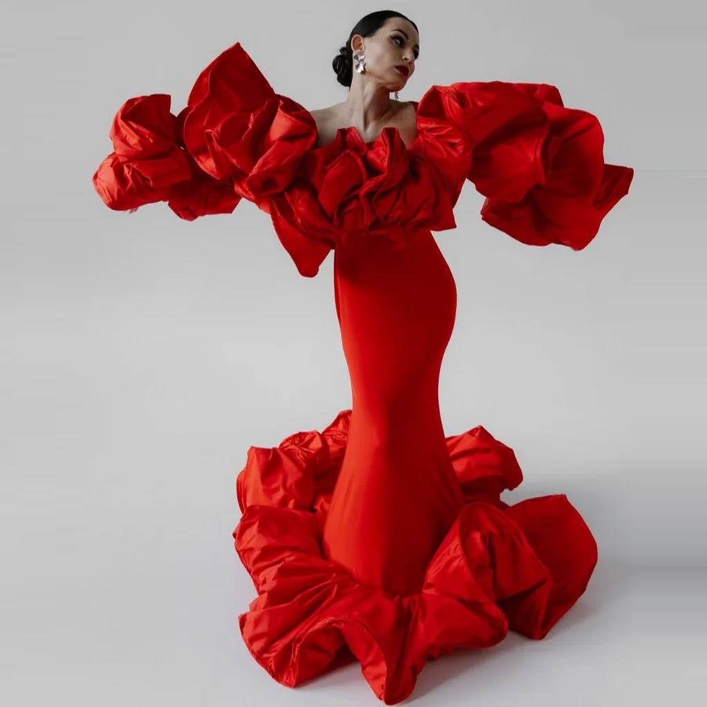 Stunning Red Dresse… - image