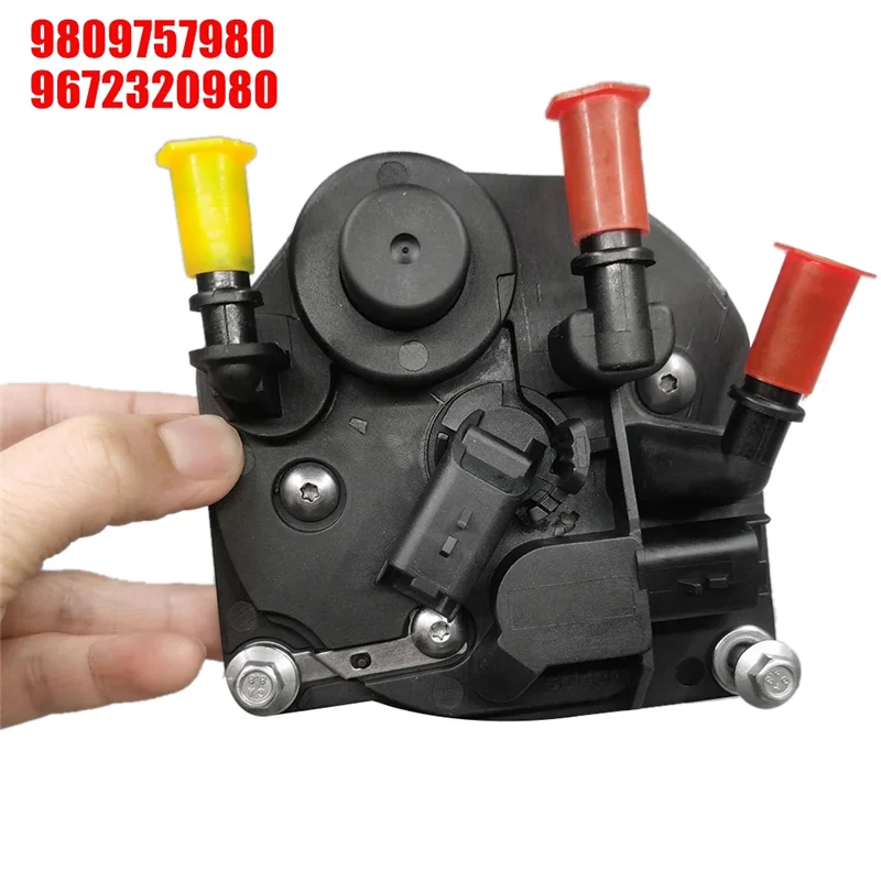 Cabeça da tampa do filtro do combustível diesel com tubo central, 9809757980 para Citroen C3 C4 C5 Peugeot 207 208 308 3008 08-15 9672320980